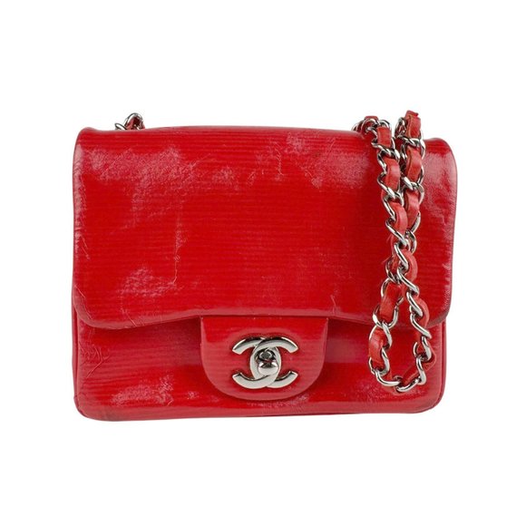 CHANEL Red Leather Shoulder Bag - Picture 1 of 5
